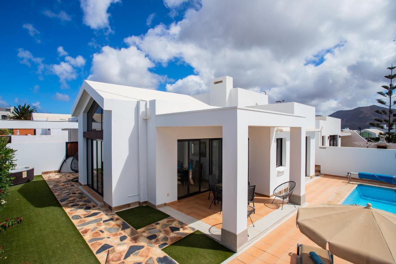 Casa Maurizio - Heated Pool, Hot Tub & Hammam Villa Playa Blanca  Bagian luar foto